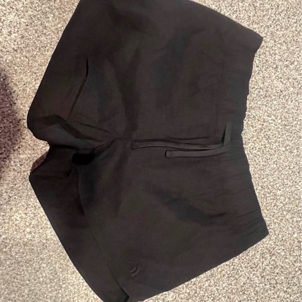 Women’s NorthFace Shorts size small